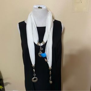 No name brand White Scarf Necklace with scarf slides new with tags